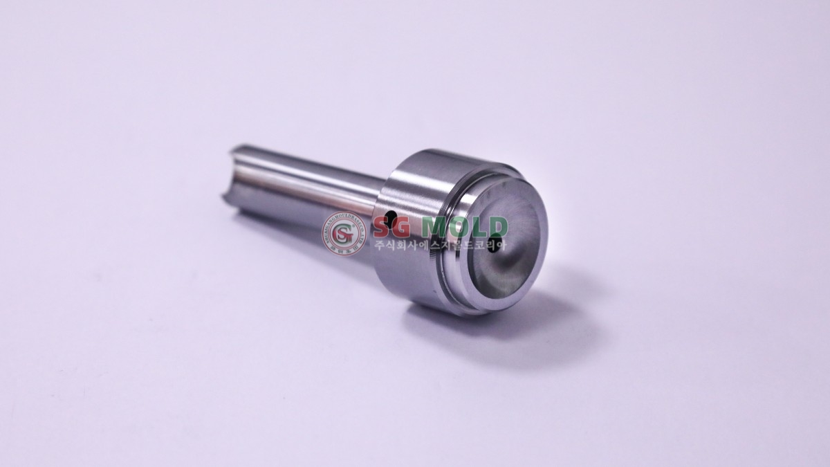 スプルー・ブッシュ・射出成形樹脂流入コア部